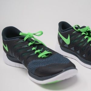 Nike Flex 2014 Rn 642791 017 Herren Sportschuhe BlackWhite Nike Flex 2014 Rn 642791 017 Herren Sportschuhe BlackWhite